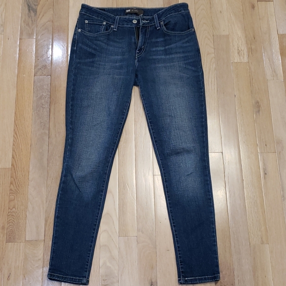 size 11 in women's jeans